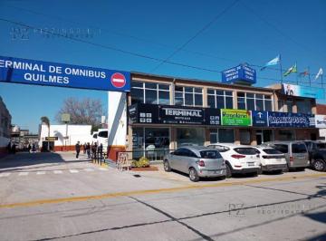 Local 1 Frrente · Locales en Terminal de Ómnibus Quilmes en Alquiler