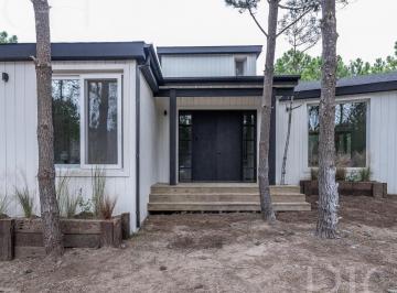 RIH-RIH-186_2 · Casa en Venta en Costa Esmeralda - Barrio Marítimo