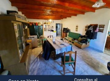 Casa · 90m² · 2 Ambientes · 1 Cochera · Casa de 1 Dorm. en Amplio Lote en Sanchez