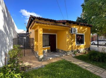 Casa · 90m² · 3 Ambientes · 1 Cochera · Casa en Venta 3 Ambientes en Muñiz - San Miguel