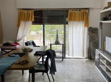 PH de 3 ambientes, Avellaneda · Venta Depto en 1er Piso, 3 Amb, con Patio y Cochera, Piñeyro, Avellaneda.