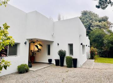 Casa · 210m² · 5 Ambientes · Casa Olivos Golf Club en Venta - Cuan Propiedades