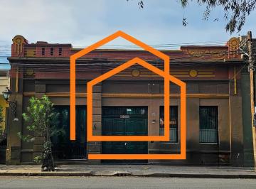 Casa · 340m² · 10 Ambientes · 1 Cochera · Casa en Calle San Martin