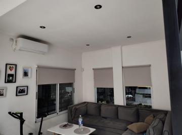 PH de 4 ambientes, Lanús · Hermoso PH Al Fondo con Pileta en Escalada