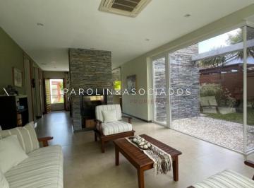 Foto1 · Casa en Venta de 3 Dorm. en Playa Mansa, Punta del Este.