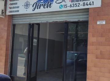 Local comercial , La Matanza · Local de 30 m² con Persiana y Vidriera