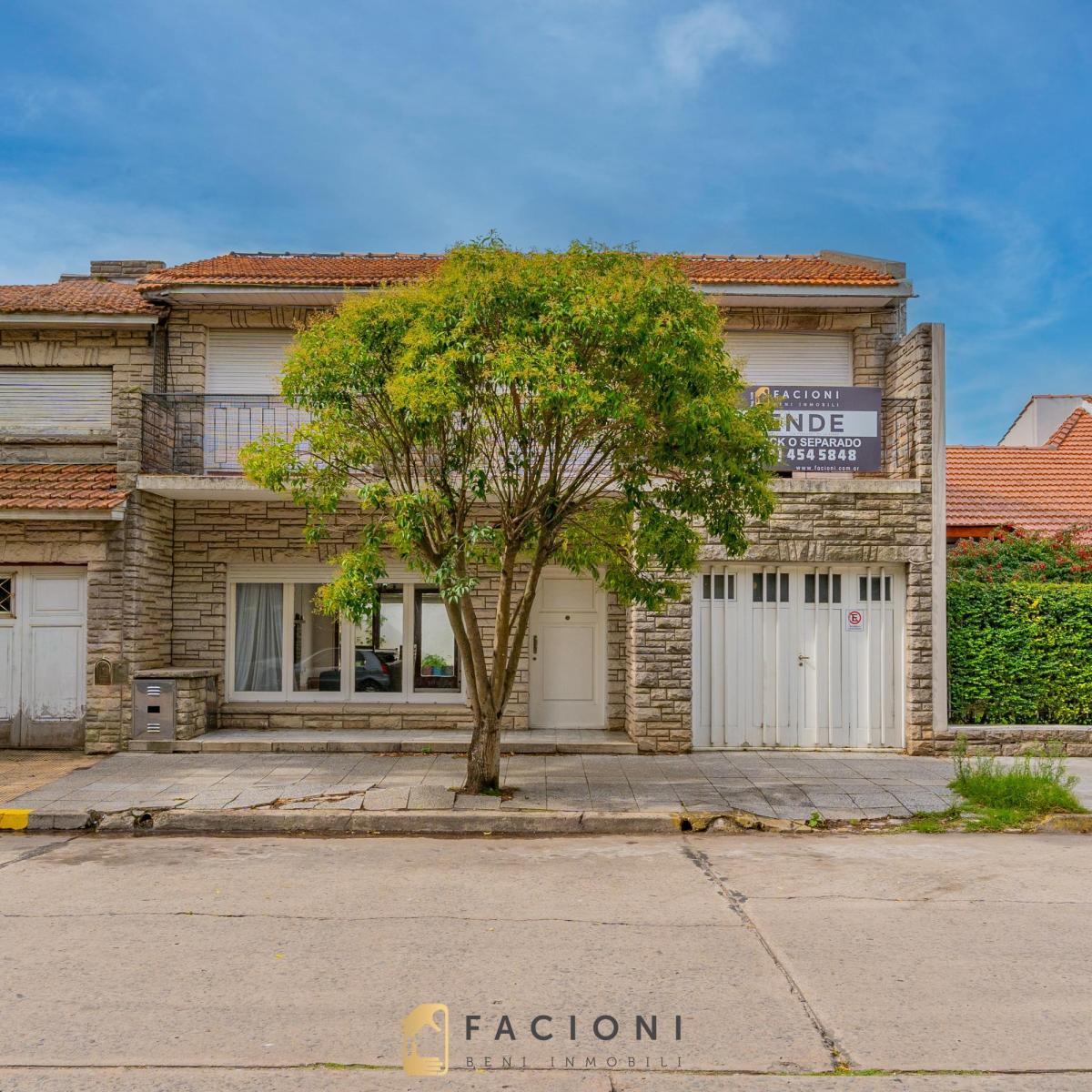 Chalet 5 dorm, 186m² con cochera — Chauvín