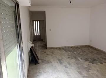 Departamento de 3 ambientes, Almirante Brown · Departamento 3 Ambientes 1er Piso con Dos Patios. Bajas Expensas
