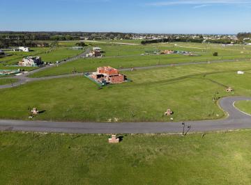 Terreno · 700m² · Venta de Terreno en Casonas del Haras - Barrio Cañada