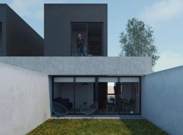 Casa · 100m² · 4 Ambientes · 1 Cochera · Venta Casa en Solymar Tres Dorm.
