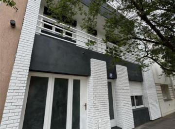 Frente | Acceso puerta principal + garage · Dueño Directo Vende Casa Apto Crédito_microcentro Venado Tuerto_ideal Oficina