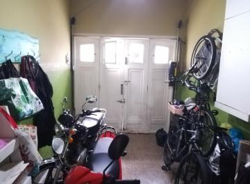 PH de 4 ambientes, Villa Devoto · Venta de PH de 4 Amb. Al Frte. con Tza. Patio y Garage en Villa Devoto