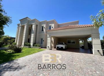 Casa · 355m² · 6 Ambientes · 2 Cocheras · Venta Casa Terravista Oportunidad