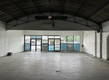 Local comercial · 240m² · 1 Ambiente · Local en Alquiler Sobre La Av