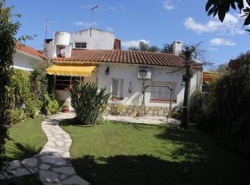 Casa · 123m² · 4 Ambientes · 1 Cochera · Casa en Monte Grande