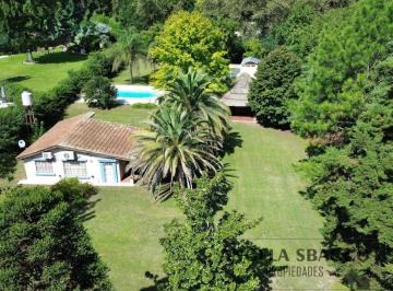 Quinta vacacional · 140m² · 4 Ambientes · 1 Cochera · Quinta en Venta en El Remanso. Apto Credito!