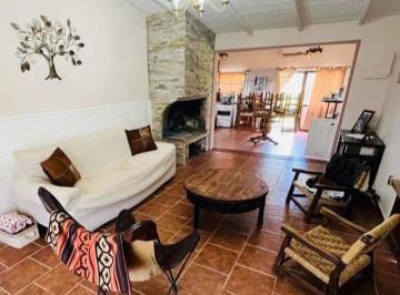 Campo · 17338m² · 4 Ambientes · 1 Cochera · Chacra en Venta en Carmelo