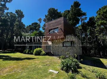 Casa · 180m² · 4 Ambientes · 1 Cochera · Casa en Venta en Mar de Las Pampas, Costa Atlántica, Buenos Aires