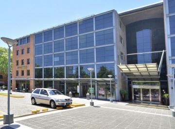 Oficina comercial · 335m² · 2 Cocheras · Oficina en Alquiler en Puerto Madero