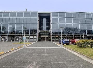Oficina comercial · 335m² · 3 Ambientes · 2 Cocheras · Oficina en Alquiler en Puerto Madero
