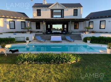 Casa · 500m² · 8 Ambientes · Venta Chacra Uruguay Rocha