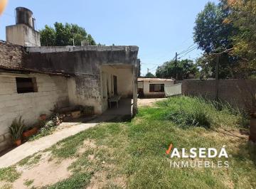 Casa de 3 ambientes, Rosario · Casa a Reciclar - Terreno en Zona Sur
