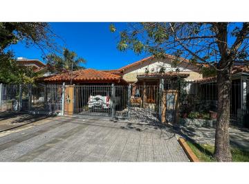 Casa · 110m² · 3 Ambientes · 1 Cochera · Casa en Venta en Ciudad Jardín