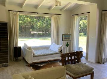 Casa · 500m² · 5 Ambientes · 4 Cocheras · Casa en Alquiler - Tortugas Country Club