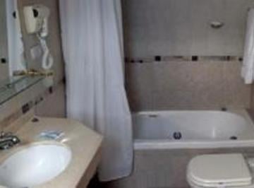 Hotel · 2000m² · 90 Ambientes · Hotel 4 Estrellas