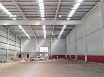 Bodega-Galpón · 2140m² · Galpón en Alquiler en Zarate