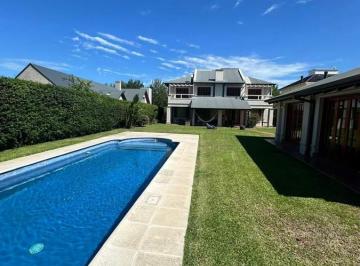 Casa · 434m² · 9 Ambientes · 2 Cocheras · Casa en Venta Country Jockey Club