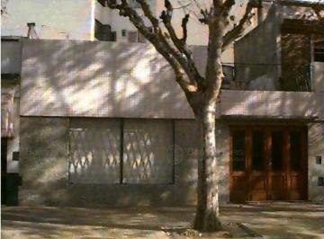 Casa · 160m² · 4 Ambientes · 1 Cochera · Mercedes 830