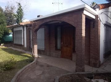 Casa · 174m² · 6 Ambientes · 4 Cocheras · Venta Dos Casas 3 y 1 Dorms con Galpón y Entrada Autos. Don Torcuato, Tigre