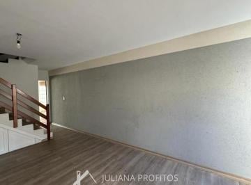 Casa · 91ha · 4 Ambientes · 1 Cochera · Triplex en Venta 4 Ambientes con Cochera Quilmes Centro