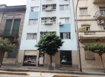 Departamento de 1 ambiente, Barracas · 1amb *luminoso* Esquina Av Montes de Oca
