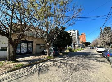 Casa · 163m² · 4 Ambientes · 1 Cochera · Casa en Venta con Local Comercial en Escobar ID 4381