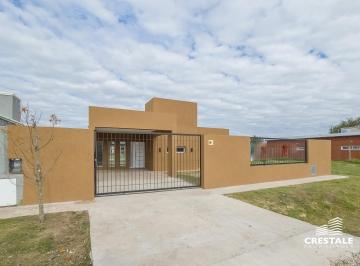 Casa · 504m² · 4 Ambientes · 2 Cocheras · Casa 2 Dorm. en Venta, Gran Calidad Constructiva - Funes Norte