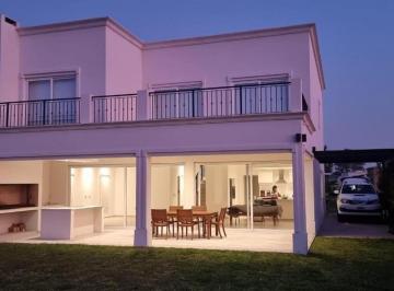 Casa · 270m² · 6 Ambientes · 2 Cocheras · Venta | Casa 8 Amb | Santa Elena Pde