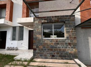 Casa · 102m² · 5 Ambientes · 1 Cochera · Casa en Venta Dos Dorm., Apto Crédito, Terrazas de La Estanzuela, Córdoba