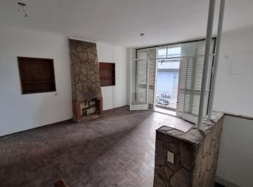 Casa · 150m² · 5 Ambientes · Alquiler Comercial en Planta Alta
