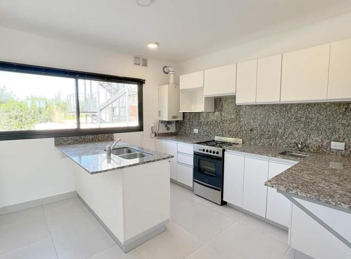 Departamento · 152m² · 5 Ambientes · 1 Cochera