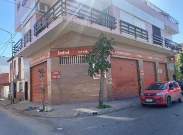 Local comercial · 243m² · Local Ideal Taller Mecanico