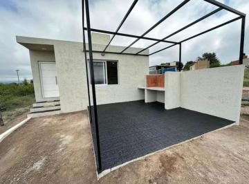 Casa · 89m² · 3 Ambientes · 1 Cochera · Se Vende Casa en Villa Santa Cruz del Lago con Vista