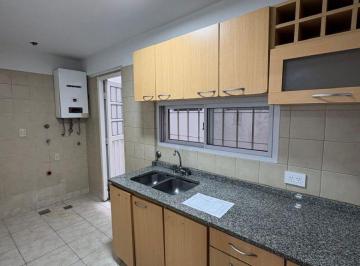 Departamento de 2 ambientes, Lanús · Depto. 2 Amb. en Pb con Dos Patios en Lanus Oeste
