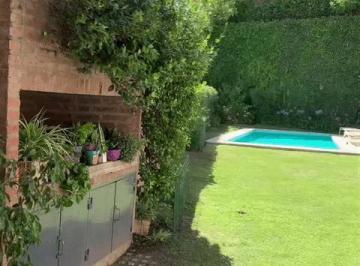 Casa de 14 ambientes, Córdoba · Calle Reyna Fe " Cerro de Las Rosas"