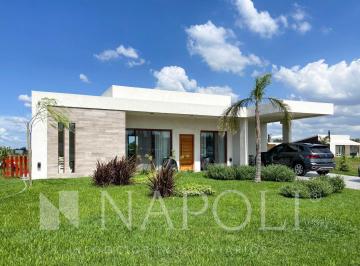 NNI-NNI-2417_2 · Casa en Venta en Barrio Privado Lares de Canning