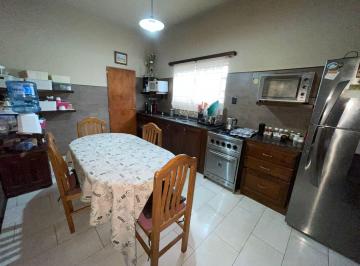 PH · 94m² · 4 Ambientes · 1 Cochera · PH Duplex en Temperley 3 Dorm. y Cochera