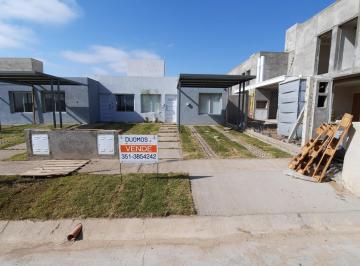 Casa · 85m² · 3 Ambientes · 2 Cocheras · Duplex en Alquiler! La Docta Etapa 2! Gas Natural!