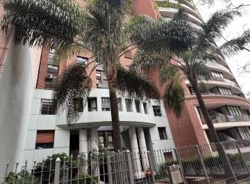 Fachada con doble ingreso · Departamento de 2 Dorm. en Venta, Nueva Córdoba, con Escritura.