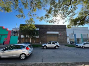 Bodega-Galpón · 570m² · Galpón Uso Comercial Sobre Av Principal